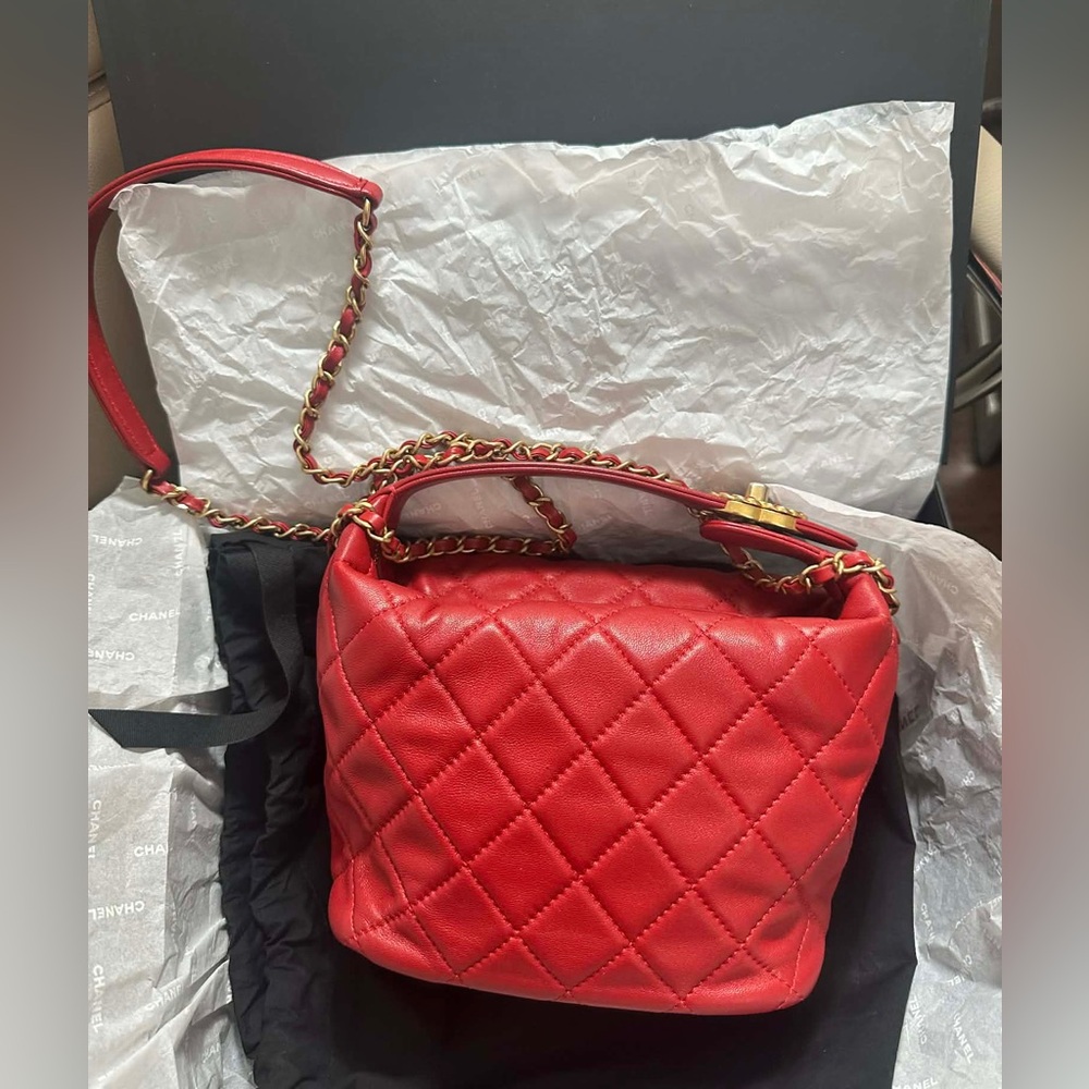 ❌SOLD❌CHANEL Red Quilted Shoulder Bag
